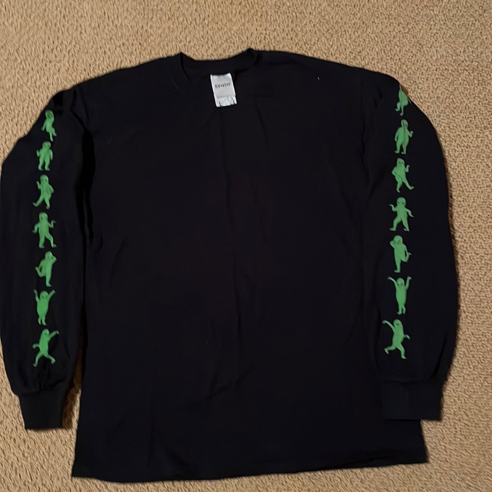 RIPNDIP men's medium long sleeve T-shirt with aliens down the arms